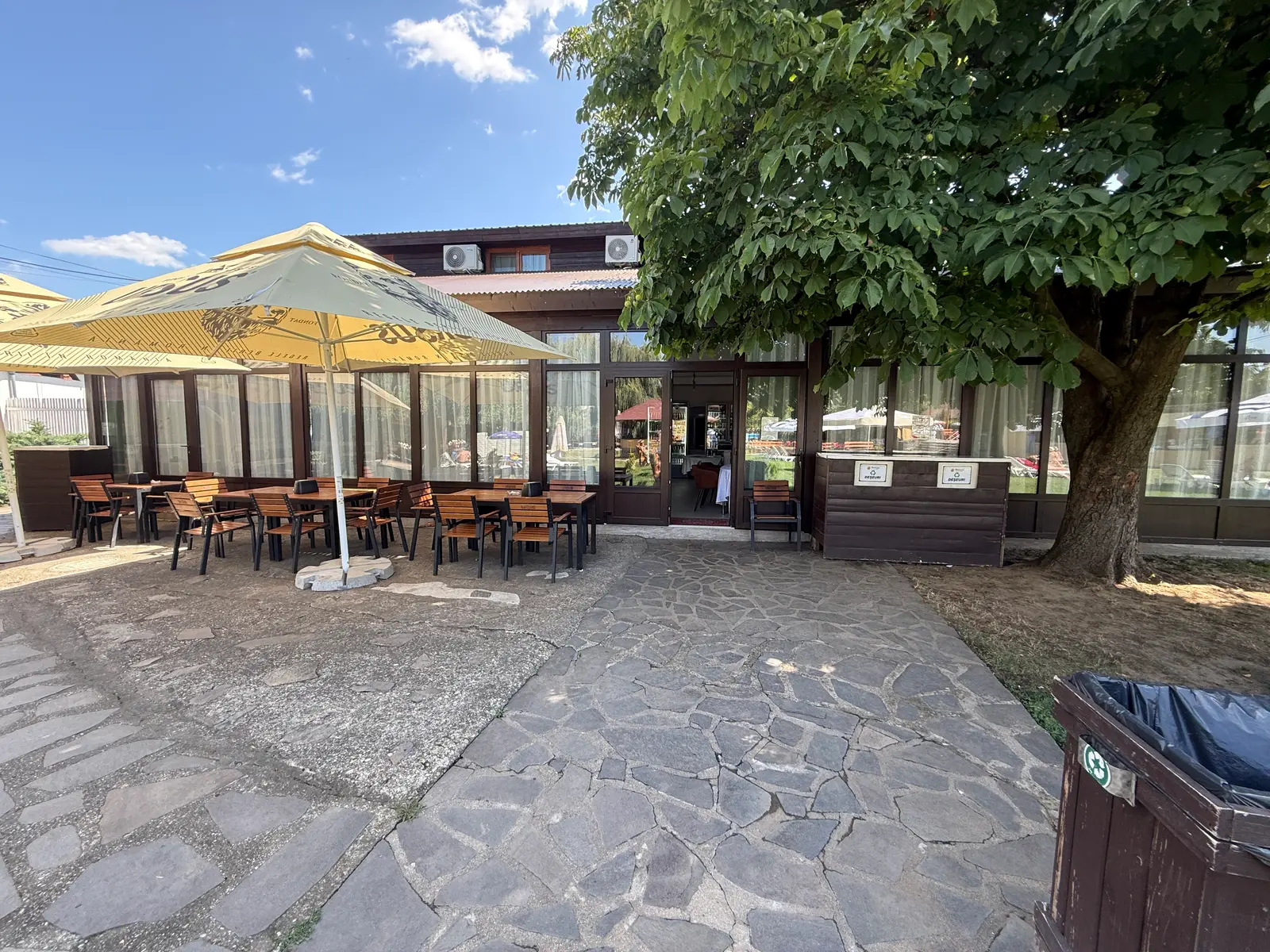 Terasa restaurantului Thermalis